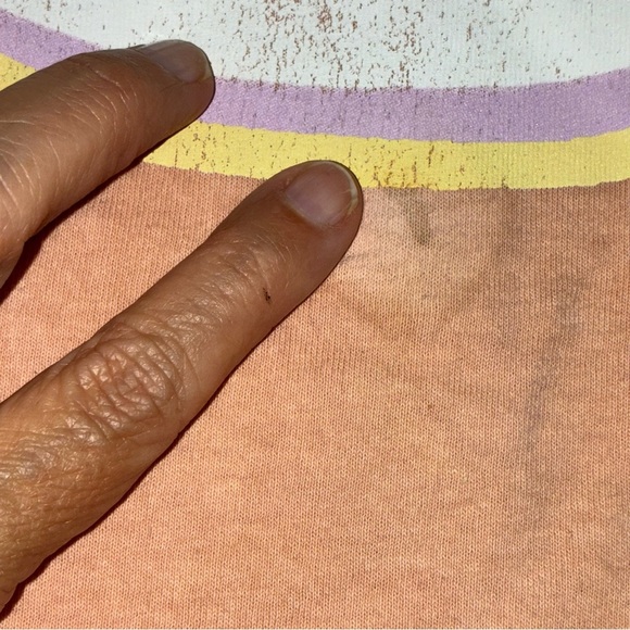 Nirvana Kurt Cobain Smiley Face Logo Peach t-shirt Size Large - Picture 3 of 4